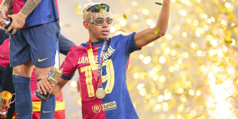 Lamine Yamal được xem là hình mẫu cầu thủ toàn diện và tài năng nhất mà Barcelona từng sở hữu