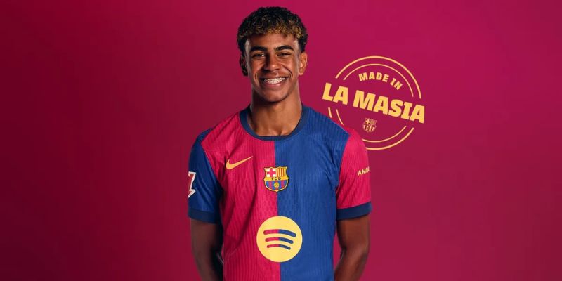 Lamine Yamal xuất thân từ lò đào tạo trứ danh La Masia